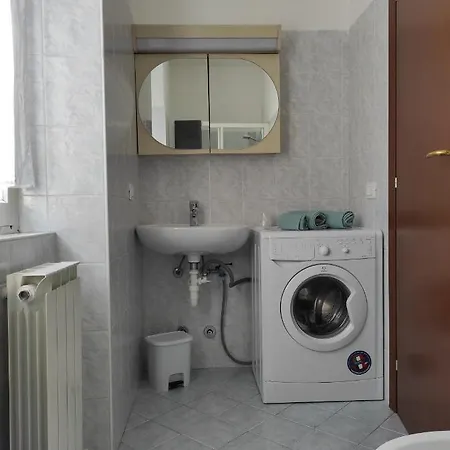 Casa Di Luca Apartment *